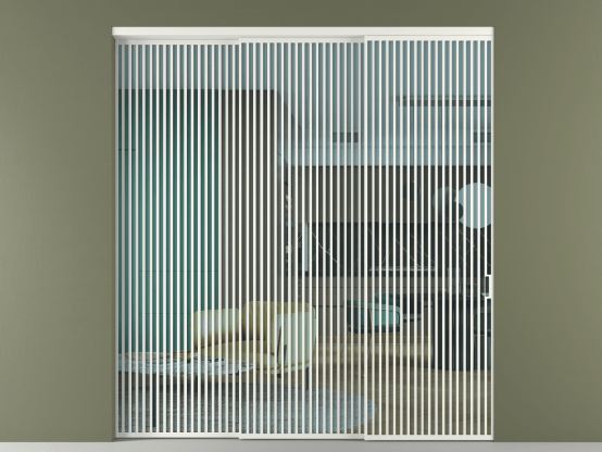 Алюминевая перегородка vn3_06_ Алюминий светло-серый Прозрачное голубое стекло, триплекс, 6мм. Цвет Алюминий светло-серый. Материал Алюминий в эмали. Коллекция Перегородка Формато внутри проёма 3 створки с синхронным механизмом. Картинка.